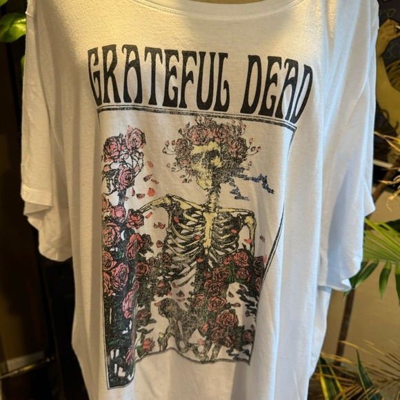 Torrid Grateful Dead White Spring Tour 1992 plus size 6X graphic tshirt - Picture 3 of 16